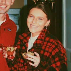 Meet your Posher, Jacqueline